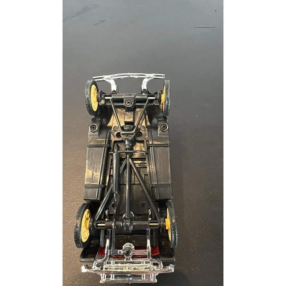 1931 Ford Model A 1:32 Scale Diecast National  Motor Museum Burgundy